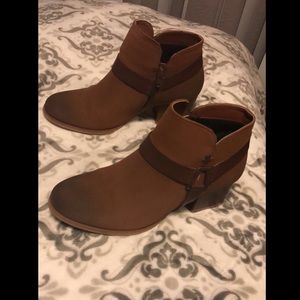 Cute ombré brown booties✨ Size 8